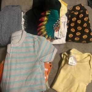 6-9 month baby neutral bodysuits